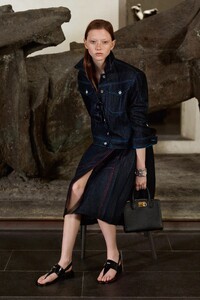 00019-Salvatore-Ferragamo-Resort-2022.thumb.jpg.6a1eb2cabd50a0507a38bdb2b02c1c85.jpg