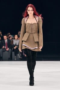 00020-Givenchy-Spring-22-RTW-Paris-credit-Gorunway.thumb.jpg.abbdd2dec02096337c8cf487159e9b4c.jpg