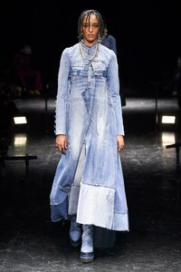 00020-Jean-Paul-Gaultier-Fall-21-Couture.thumb.jpg.0a7f838b9da3241e9e870c28a96ada5a.jpg