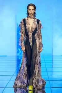 00021-Del-Core-Spring-22-RTW-Milan-credit-gorunway.thumb.jpg.450a29f05c8711968151d00db373ed08.jpg