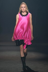 00025-AZ-Factory-Spring-22-RTW-Paris-credit-gorunway.thumb.jpg.c01eacd69ef8cd9665a3552433aefee0.jpg