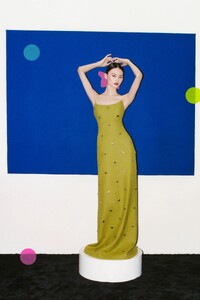 00027-Calvin-Luo-Spring-22-RTW-Paris-credit-brand.thumb.jpg.88353248ec8a39e249b6c6bc9ef421ce.jpg