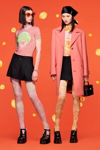 00034-Versace-Resort-2022-credit-brand.thumb.jpg.f727e98b24a8d17c1ae2bed18b694b3e.jpg