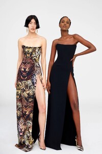 00035-Roberto-Cavalli-Fall-21-credit-Max-Vadukal.thumb.jpg.e6c7344283c0f9d996316a89b3df8770.jpg