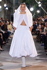 00037-Alaia-Spring-22-credit-brand.thumb.jpg.317c962faad78b95db56133929ba9d1e.jpg
