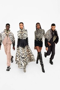 00048-Roberto-Cavalli-Fall-21-credit-Max-Vadukal.thumb.jpg.2fe20b31a72015b0d0ae3a87650e2c2d.jpg