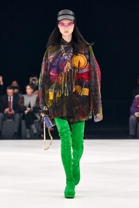 00050-Givenchy-Spring-22-RTW-Paris-credit-Gorunway.thumb.jpg.7a786ed204fc343fda862a4a01738304.jpg
