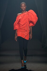 00058-AZ-Factory-Spring-22-RTW-Paris-credit-gorunway.thumb.jpg.e5d3a4d94265d944f2ddb20e5e87e2f6.jpg
