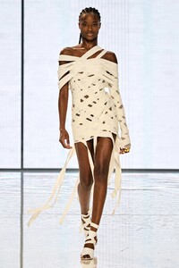 00097-BALMAIN-Spring-22-RTW-Paris-credit-gorunway.thumb.jpg.6d3c0d85d3d66e08e21ea1d32aa108d8.jpg