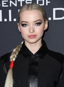 Dove Cameron's Braid 2019