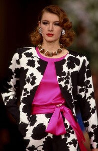 Ludmila Isaeva Malahova YSL Spring 1991 Couture 1.jpg