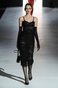 1097078227_DevaCasselMilanFashionWeekWomenswearFallWinter102.thumb.jpg.d31e71f7fb92b0717cde8b2c1da7ee2a.jpg