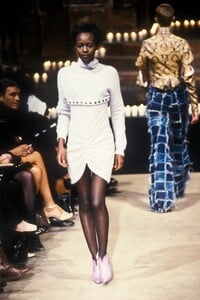 1112379411_kiarakabukuruam967.thumb.jpg.9fdf503fba872d14f2f36a77c0fabb04.jpg