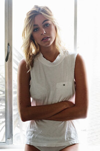 113075855_ElizabethTurner-2015UnknownPhotoShoot12.thumb.jpg.15a93565a0302909d8cdfa17118b4bc7.jpg