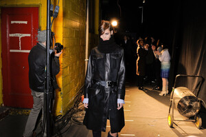 1150093068_DieselBlackGoldFall2012Backstage8.thumb.jpg.871401af985381aaf9e74fa4abecb9ed.jpg