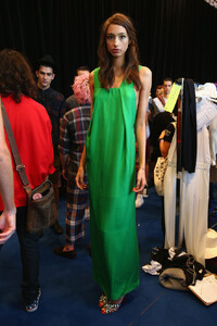 1180946168_DavidJones2013CollectionLaunchBackstagerME5e0tCbgsx.thumb.jpg.6c3eafd7a2f2b26be8df505c9f0f5b85.jpg