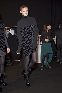 1218046906_CNCCostumeNationalFall2012Backstage2.thumb.jpg.baad7e31f4a32404ae97dacf93375ad6.jpg