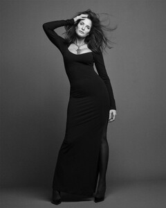 1268407679_StephanieSeymour-WSJMagazine2023SpringUHQimages_wsj.thumb.jpg.fdb6bcad94b93e209384bddee98c804c.jpg