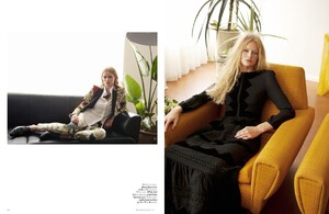1276849264_AliceMorgan-FlockofHeartsbyDavidKShieldsBLKonBLK201302.thumb.jpg.82a57778e6e01e59367c6115bea743d3.jpg