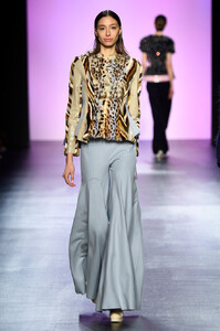 Son+Jung+Wan+Runway+Fall+2016+New+York+Fashion+7.jpg