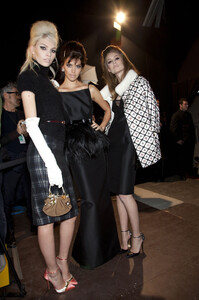 1308856585_Dsquared2Fall2012Backstage3.thumb.jpg.2b924b1a55235eb892c4cf046e25797f.jpg