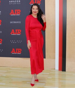 1328876580_celebmafia(2).thumb.jpg.b7942d278c03a5781f2b8ab6ce5127e6.jpg