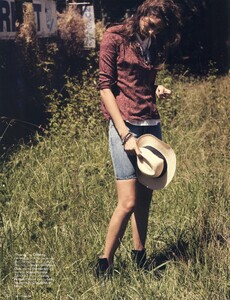 Yen Issue 44 'Lazy Days' (3).jpg