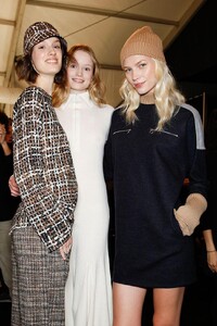 1354687222_LacosteFall2012Backstage10.thumb.jpg.baee6e1eb195b8fb138a40c6a0317ad1.jpg