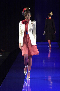 1453168779_ChristianLacroix2001HauteCouture75.thumb.jpg.eac9db7959b32d4d661cb5f8484df74f.jpg