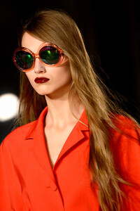 1455389389_jonathan-saunders-rtw-ss2013-details-76_21420080539vogue.thumb.jpg.536e16a538cd5f670d1d650248d10d1f.jpg