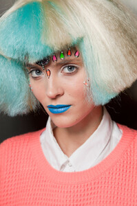 1469654342_JeremyScottFall2012Backstage1.thumb.jpg.a4f0b6e85ad898f333fb9fd3f75a1d98.jpg