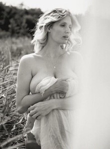 1526097713_camillahansen43.thumb.jpg.d53f6d7afdc77d61f28a3d00acf94d2f.jpg