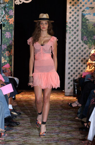 1544920016_BetseyJohnson2002WomenRTW3.thumb.jpg.a30656efffded88f594330dffb9ebd15.jpg