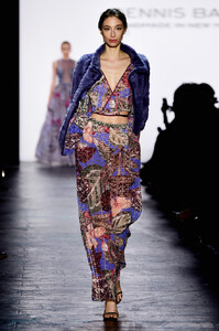 1601363638_DennisBassoRunwaySpring2016NewYorkFashion2.thumb.jpg.8cf85e7863e9d89ff2eae10665b98c29.jpg