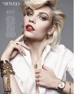 1703076853_harper-bazaar-2013-03-mar(dragged)42.thumb.jpg.0fd9d6246d94fb46a81643bd9aefe9e7.jpg