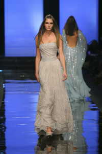 1754925406_ElieSaab2007HauteCouture113.thumb.jpg.46113b0261e683c2b88655eb6006537d.jpg