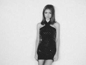 185_FLAUNT_MAGAZINE_THE_COCOON_ISSUE_LENI_KLUM1.jpg