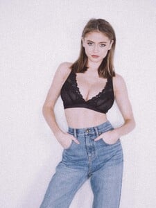 185_FLAUNT_MAGAZINE_THE_COCOON_ISSUE_LENI_KLUM10.jpg