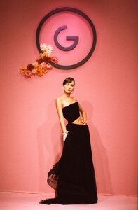 Nieves Alvarez Grès RTW SS 1995 j4JEg7mk.jpg