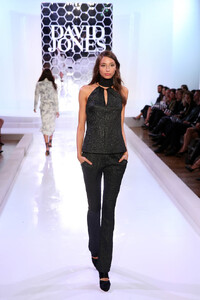 1876233078_DavidJones2013CollectionLaunchRunway3.thumb.jpg.e2e1c0619d8354dd831a6ff32f5c722e.jpg