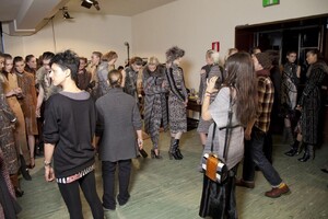 188094477_MissoniFall2012Backstage14.thumb.jpg.26fbe81bff79c3be8c2b03d1b818b07a.jpg