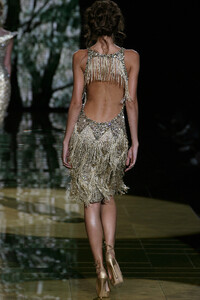 1967766970_ElieSaab2006HauteCouture6.thumb.jpg.5d3e3cdb9fa17b9388f3c93839c5c191.jpg