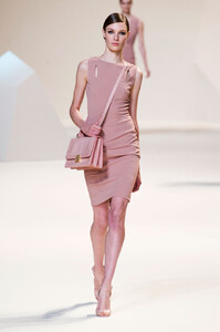 1970096429_ElieSaabSpring20131.thumb.jpg.8b2703f2f43f131d9953ae0cbd25362d.jpg