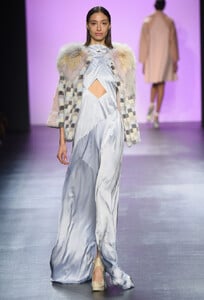 Son+Jung+Wan+Runway+Fall+2016+New+York+Fashion+2.jpg