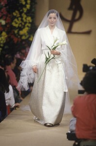 Lucie de la Falaise YSL SS 1993 HC 2.jpg