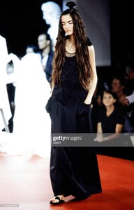 zoyaT s03jpGaultier-3b.jpg