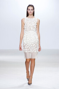 2115575023_GiambattistaValliSpring20131.thumb.jpg.9b8bd26bbd898a6109275a8e72b37237.jpg