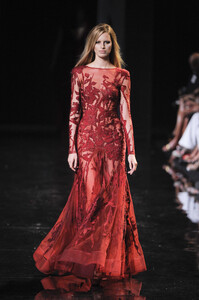 2131456887_ElieSaab2010HauteCouture194.thumb.jpg.f38fba3a680ada7ca3b083b051b4df67.jpg