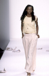 213932577_oluchionweagbac996.thumb.jpg.2713a9938feff8d1cc403208241005b9.jpg