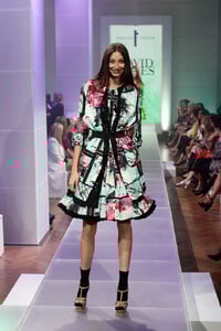 2Trelise-Cooper.thumb.jpg.fc7744c2ea7f54111d009942921e4564.jpg